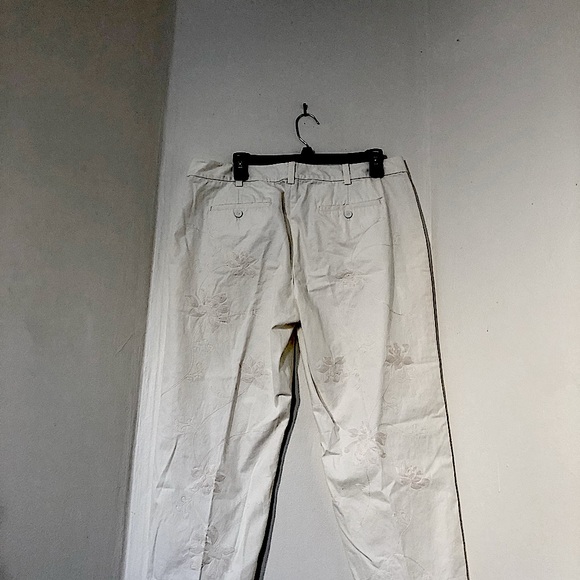 Talbots White Signature Slim Embroidered Flower Pants Size 14P - Picture 6 of 11